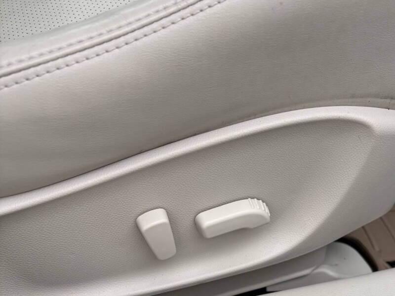 2012 Infiniti G37 Sedan