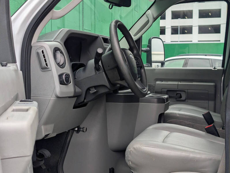 2024 Ford E-Series