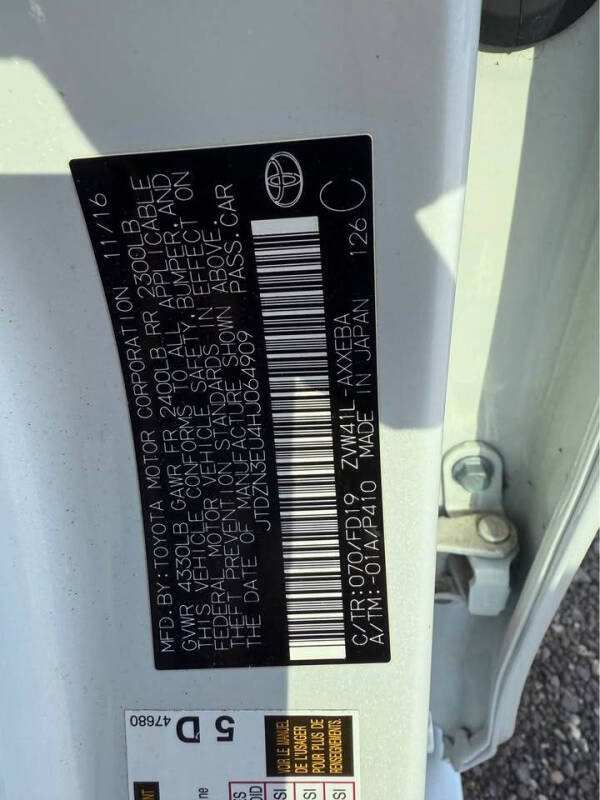 2017 Toyota Prius v Three