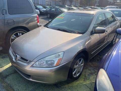 2004 Honda Accord for sale at American Dream Motors in Everett WA
