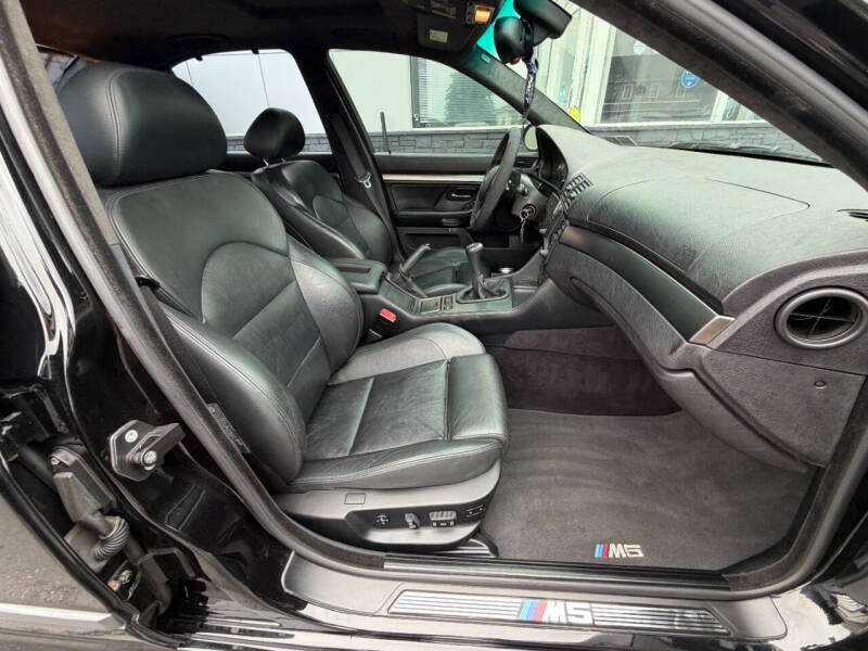 2003 BMW M5