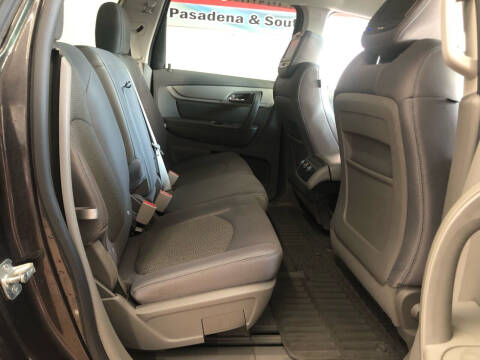 2017 Chevrolet Traverse LS