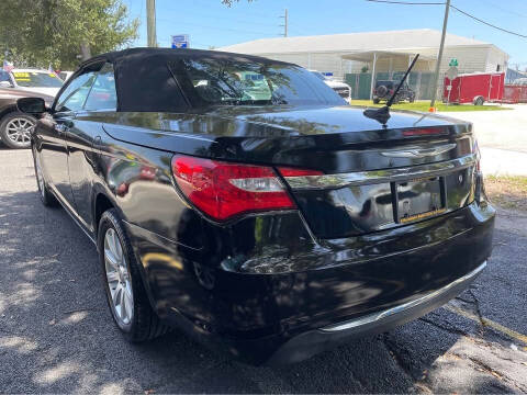 2012 Chrysler 200 Touring