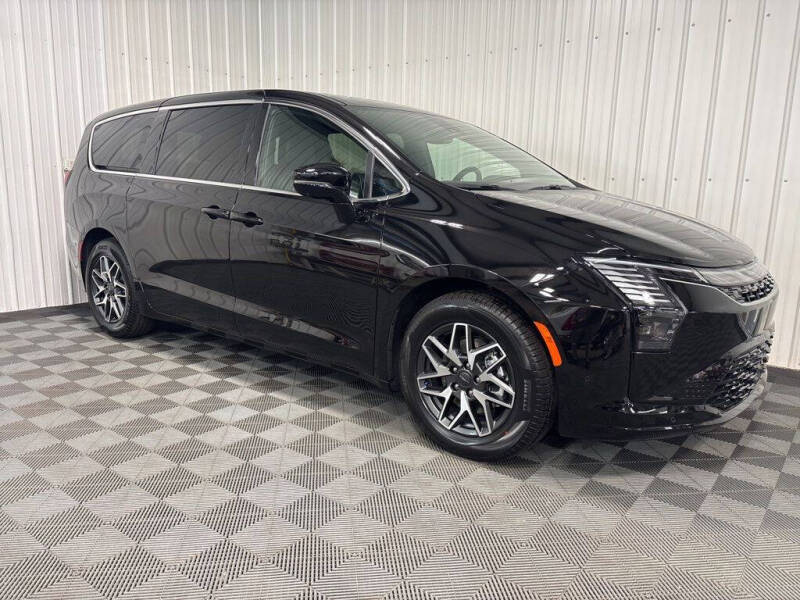 2027 Chrysler Pacifica Limited