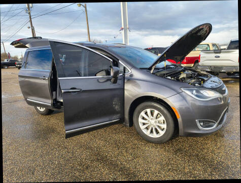 2018 Chrysler Pacifica Touring L