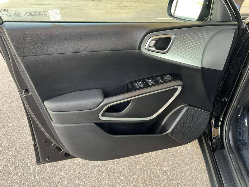 2024 Kia Soul LX
