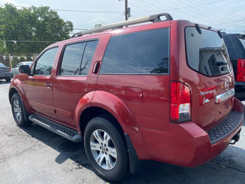 2010 Nissan Pathfinder SE