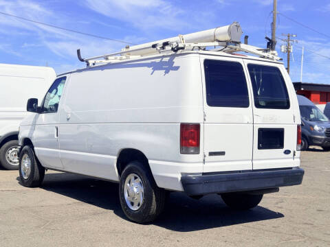 2010 Ford E-Series E-250