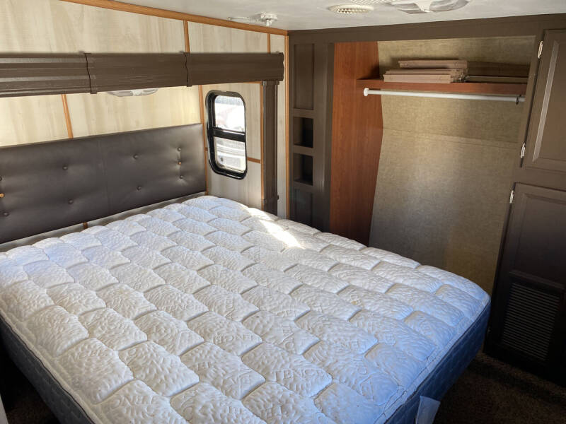 2013 KZ RV Durango