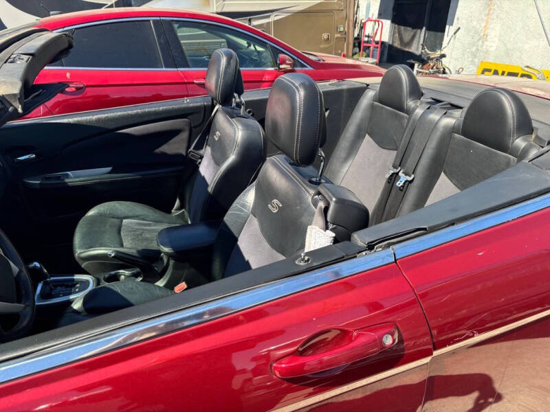 2012 Chrysler 200 S