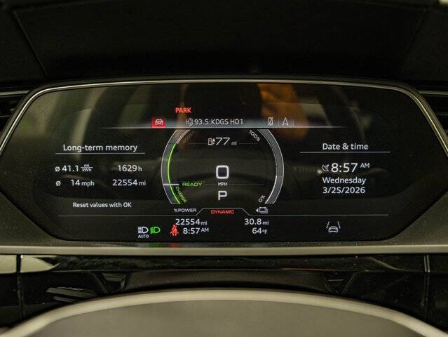 2021 Audi e-tron quattro Premium