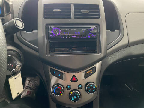 2013 Chevrolet Sonic LS Manual