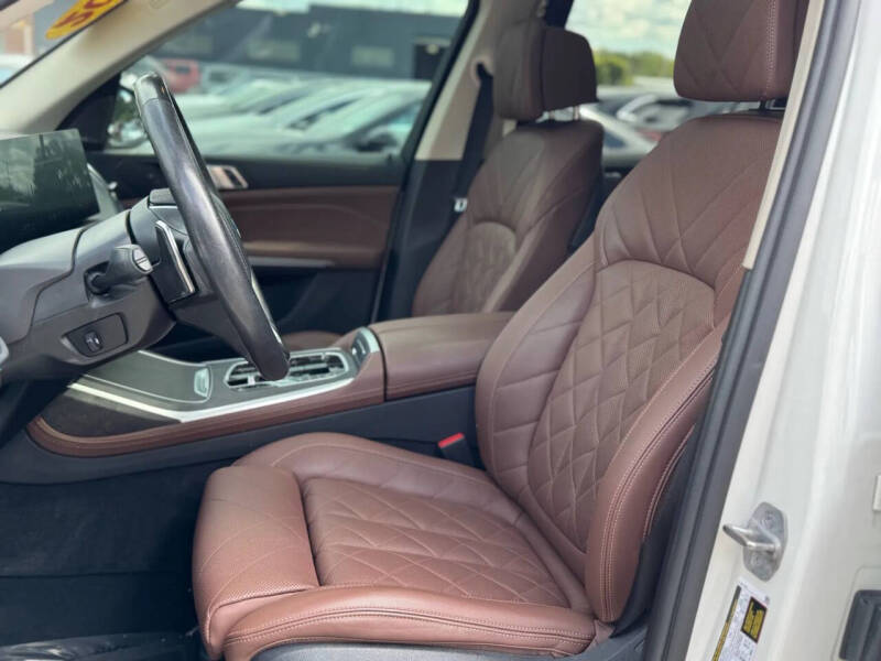 2024 BMW X7 xDrive40i