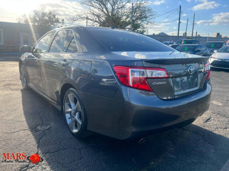 2012 Toyota Camry SE V6