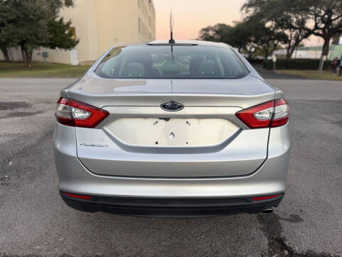 2015 Ford Fusion S