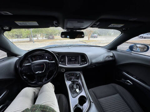 2020 Dodge Challenger SXT