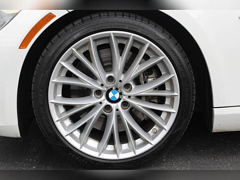 2011 BMW 3 Series 335i
