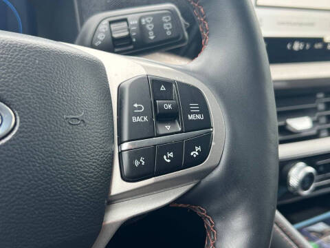 2025 Ford Explorer Active