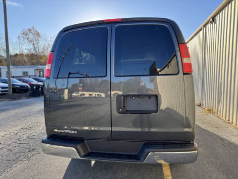 2016 Chevrolet Express LT 3500