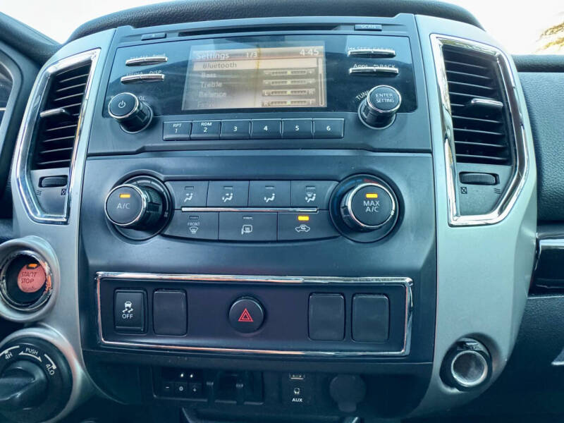 2016 Nissan Titan XD SV