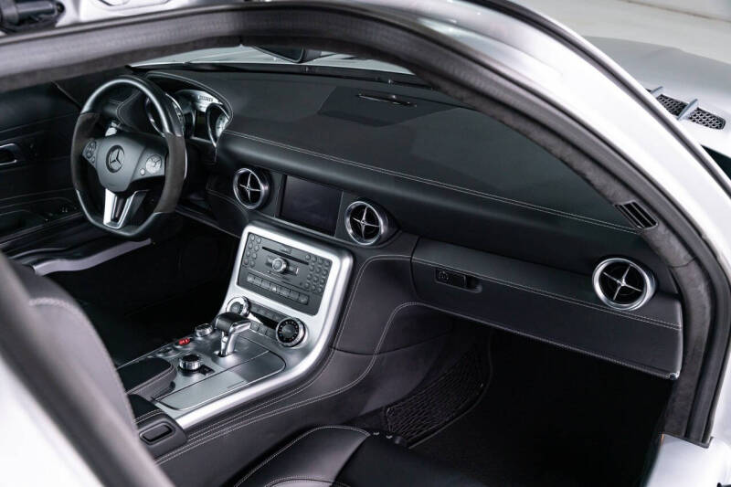 2011 Mercedes-Benz SLS AMG