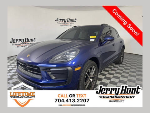 2023 Porsche Macan T