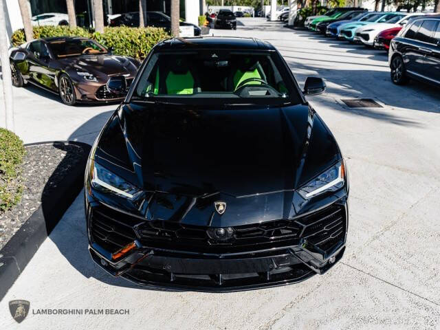 2022 Lamborghini Urus