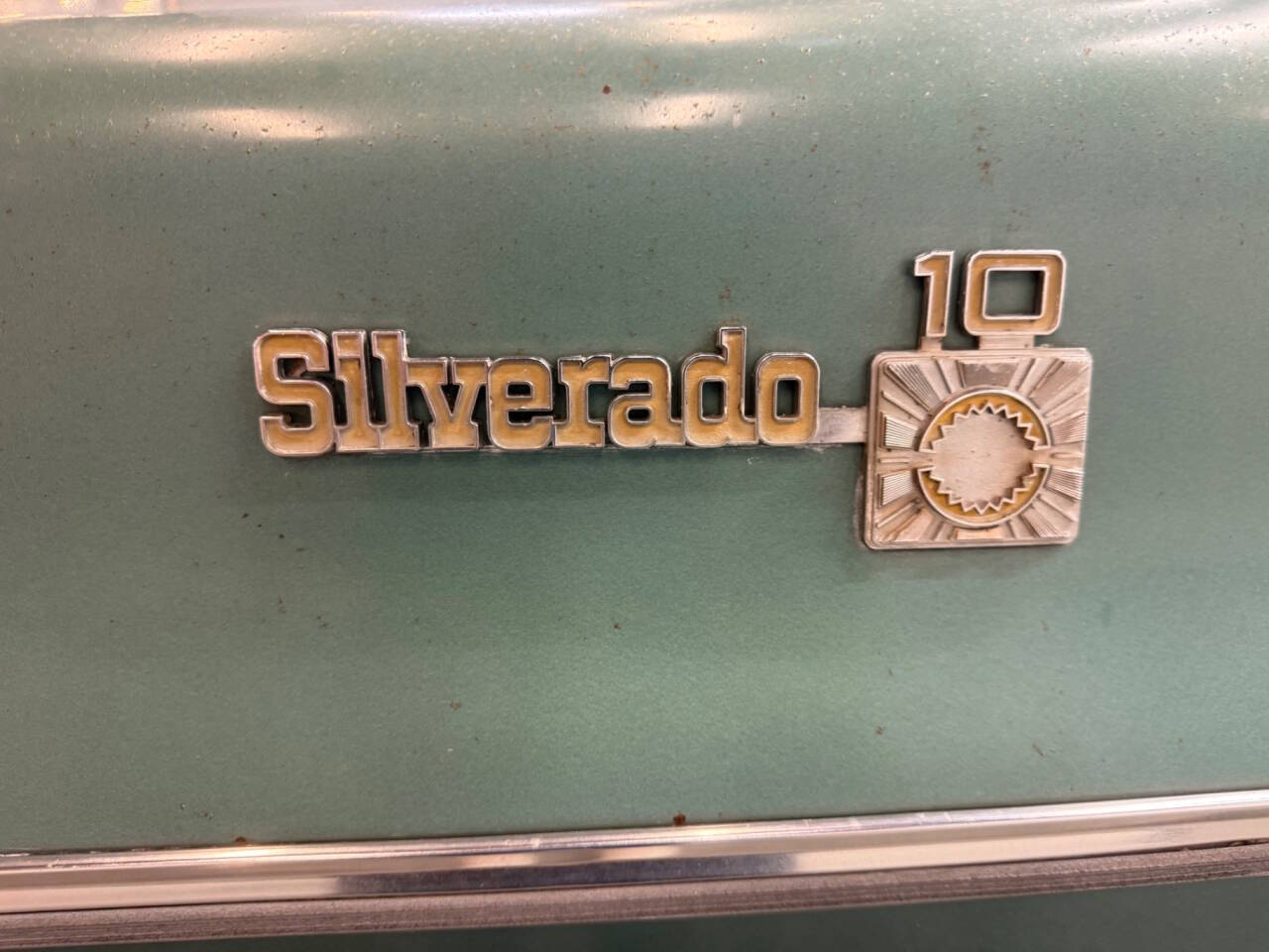 1977 Chevrolet Suburban 28