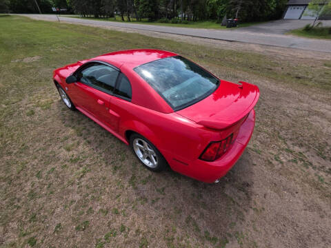 2004 Ford Mustang GT Deluxe