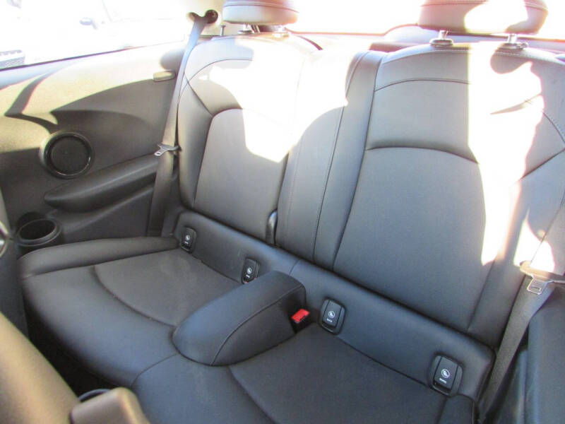 2017 MINI Hardtop 2 Door Cooper