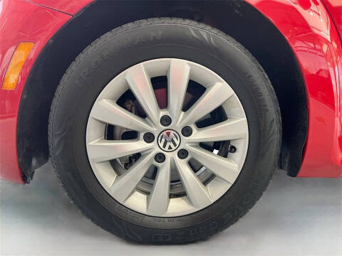 2019 Volkswagen Beetle 2.0T S