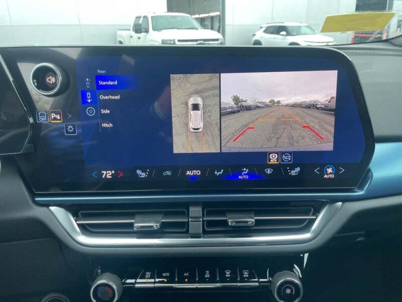 2026 Chevrolet Equinox EV LT 2