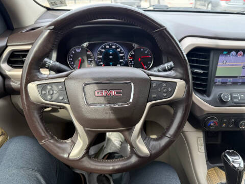 2017 GMC Acadia Denali