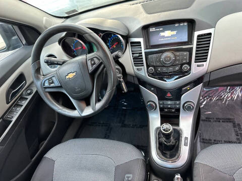 2016 Chevrolet Cruze Limited 1LT Manual