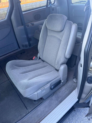 2005 Dodge Grand Caravan SXT