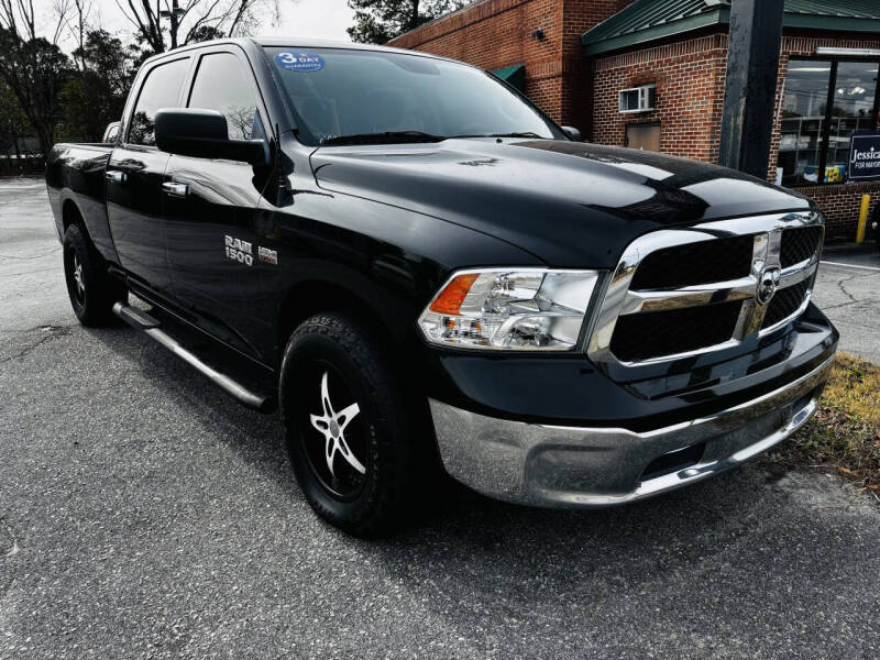 2017 RAM 1500 SLT