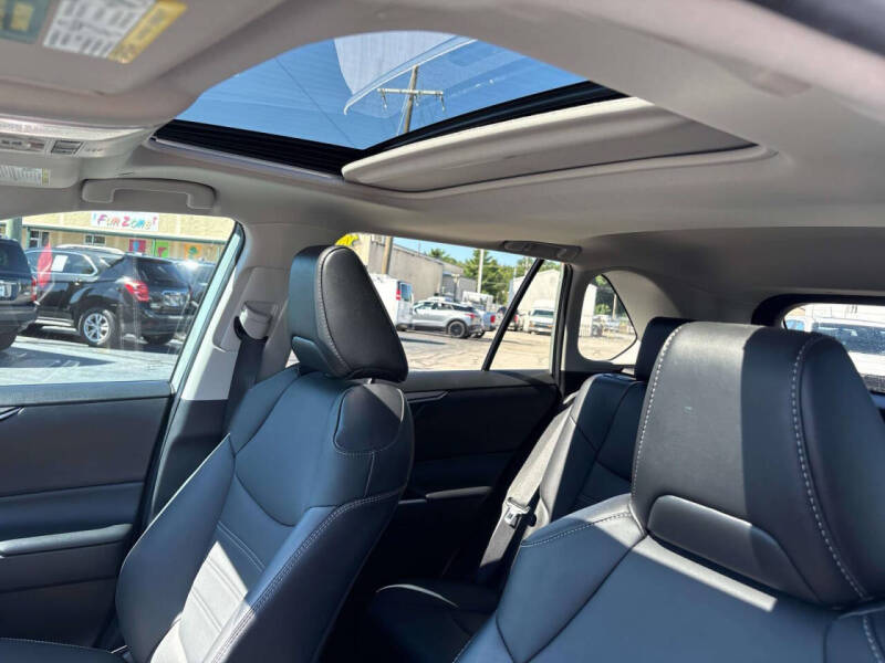 2023 Toyota RAV4 XLE Premium