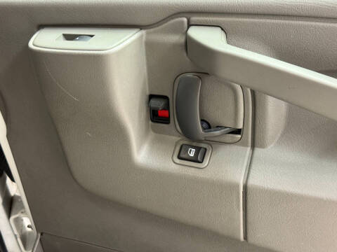 2017 Chevrolet Express 2500