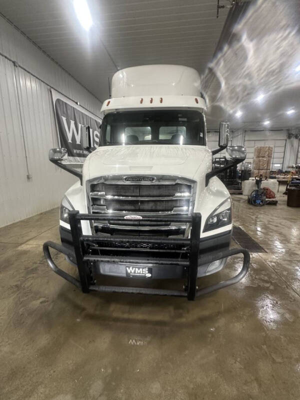 2020 Freightliner Cascadia