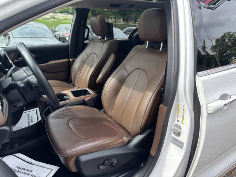 2017 Chrysler Pacifica Limited