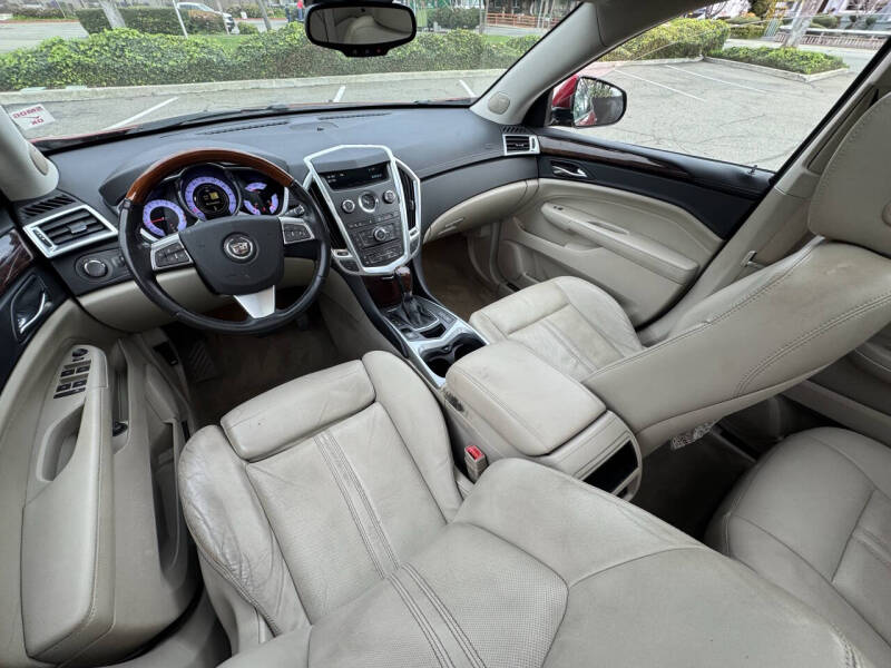 2011 Cadillac SRX Luxury Collection