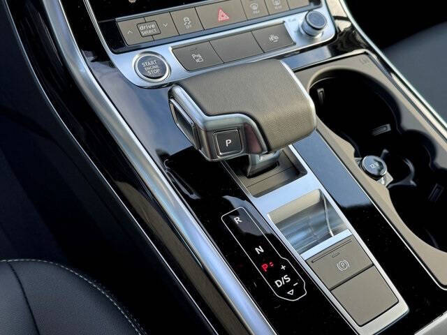 2026 Audi Q7 quattro Premium 45 TFSI