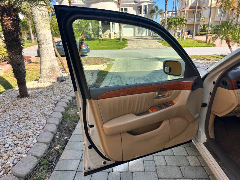 2004 Lexus LS 430