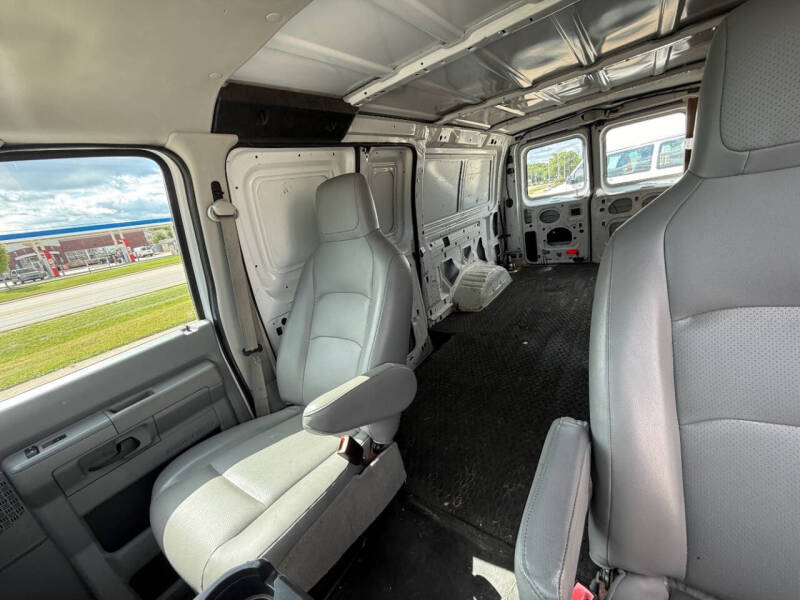 2011 Ford E-Series E-250