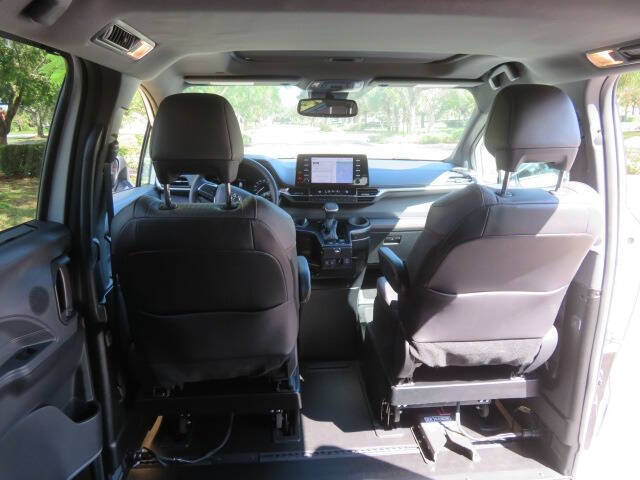 2023 Toyota Sienna XSE 7-Passenger