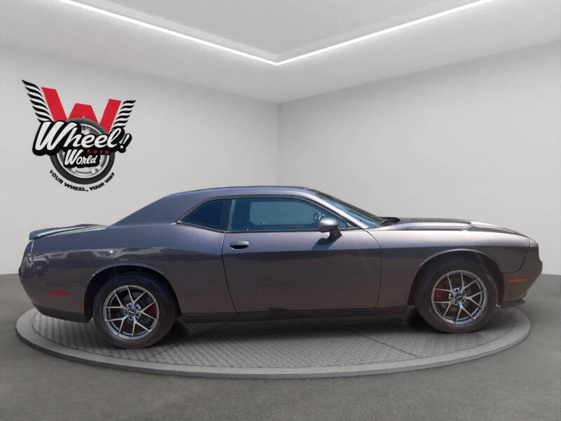2020 Dodge Challenger SXT