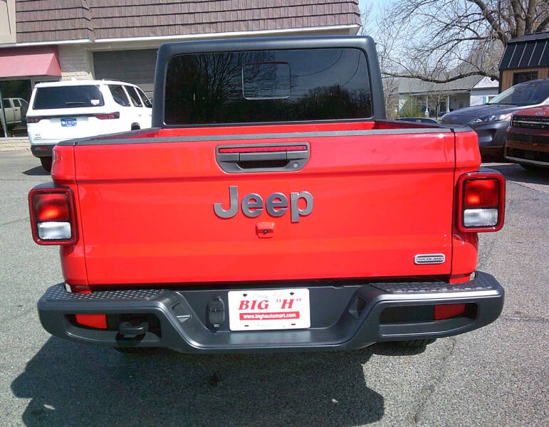 2023 Jeep Gladiator Overland