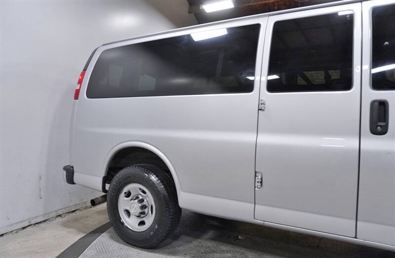 2017 Chevrolet Express LT 3500