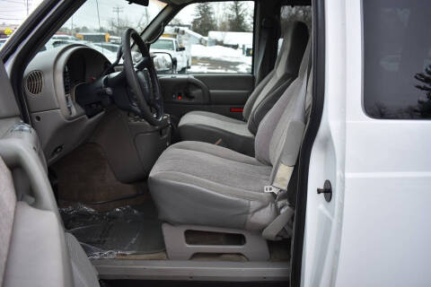 2002 Chevrolet Astro LS