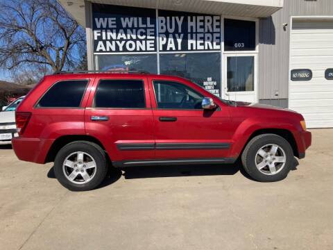 2005 Jeep Grand Cherokee for sale at STERLING MOTORS in Watertown SD